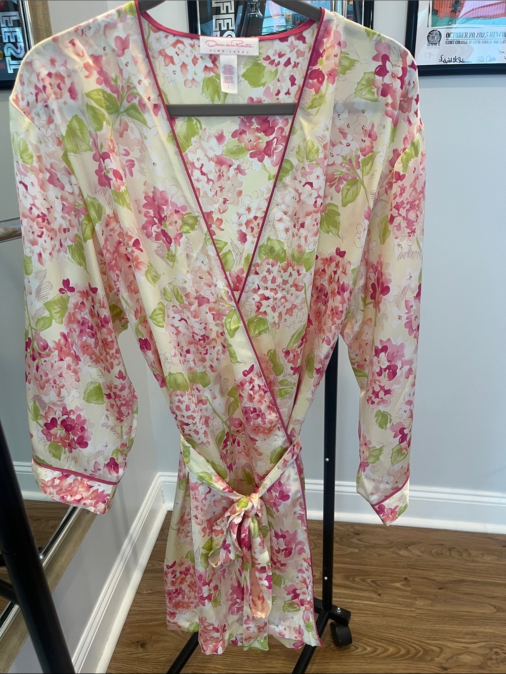 Oscar de la Renta Floral Wrap Robe